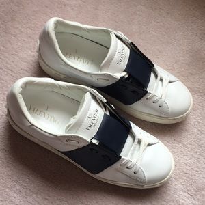❌SOLD❌Valentino Garavani Open Sneaker size 37
